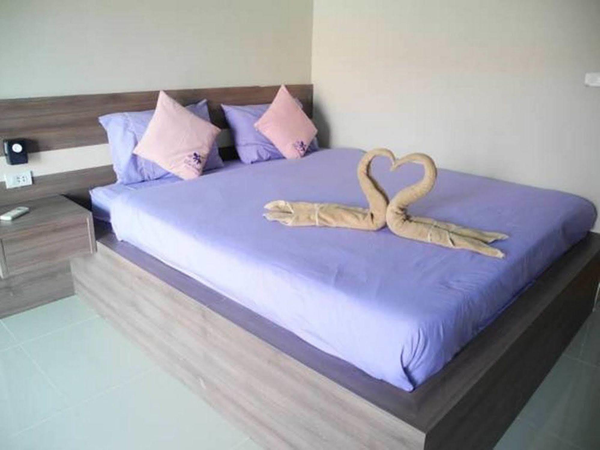 Bee Orchid Pool Villa Pattaya Luaran gambar